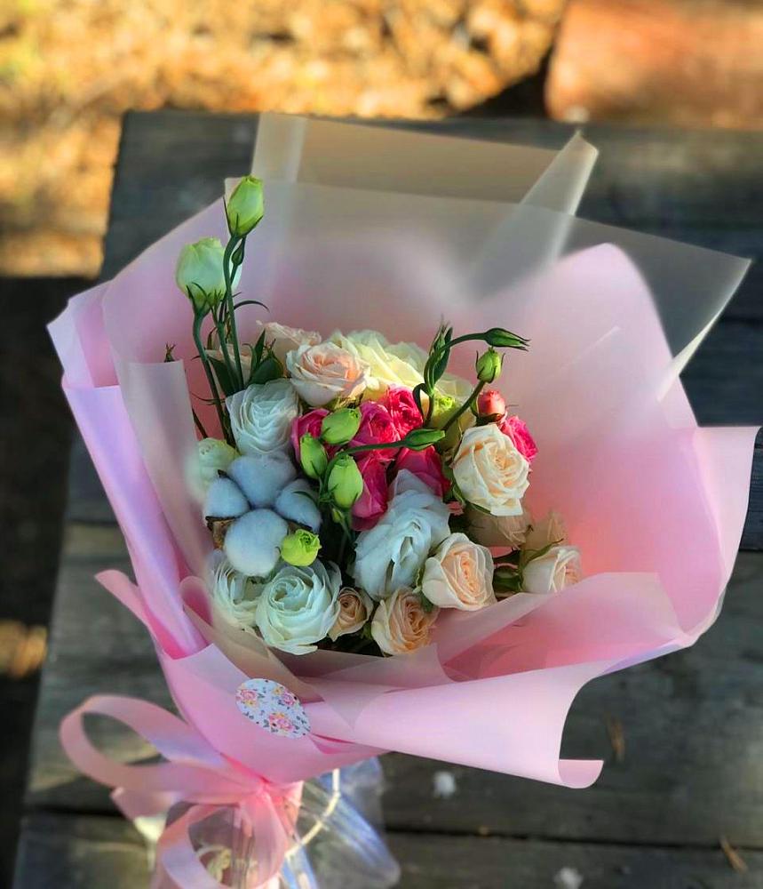 Букет цветов из: Розы и Лизиантусы в Мстёре