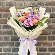 Букет цветов из:  Лизиантусы и Розы в Мстёре