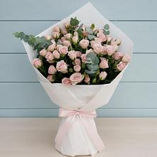 Букет цветов из:  Розы #REPLACE_PRED# Мстёре