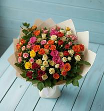 Букет Микс из разноцветных кустовых роз в Мстёре