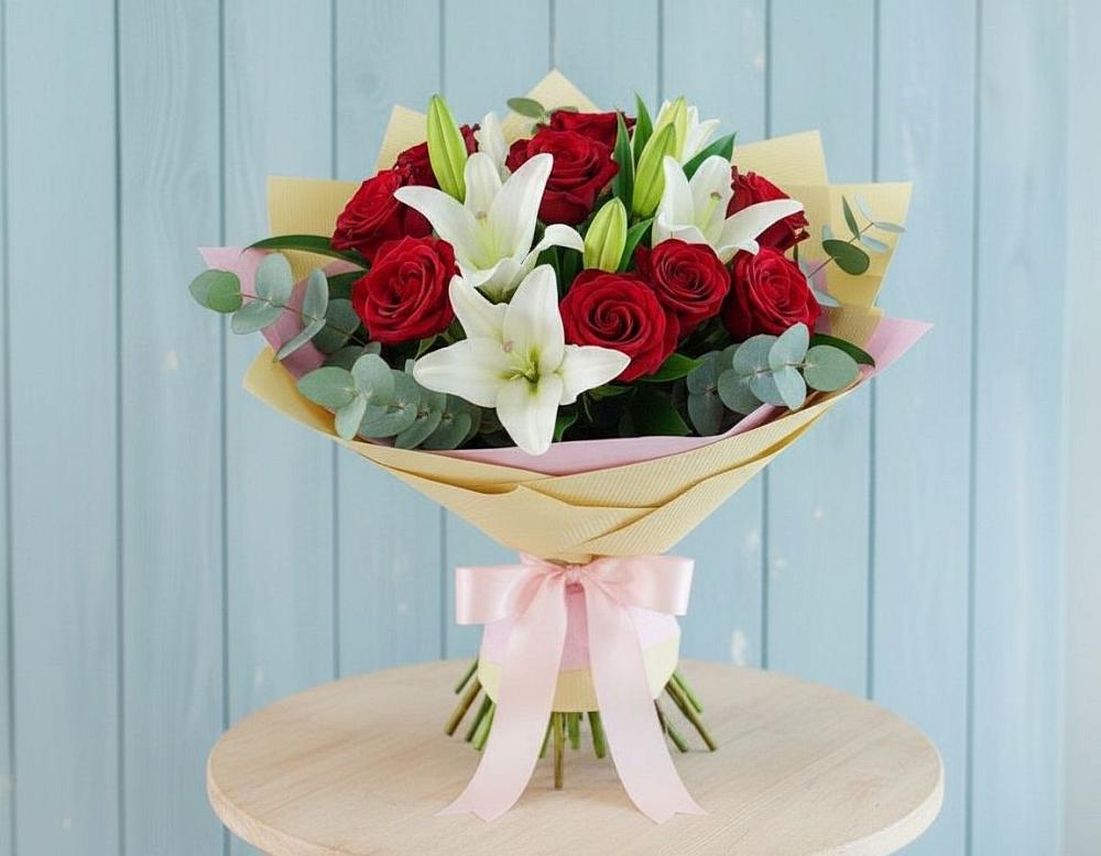 Букет цветов из: Лилии и Розы в Мстёре